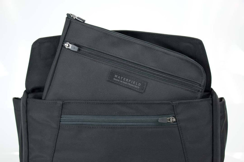 Easy access Air Caddy slips in front pocket