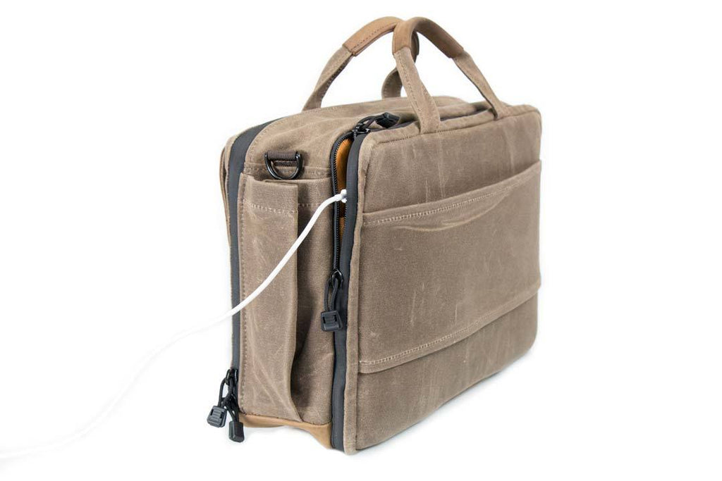 Charge your laptop before & during flight