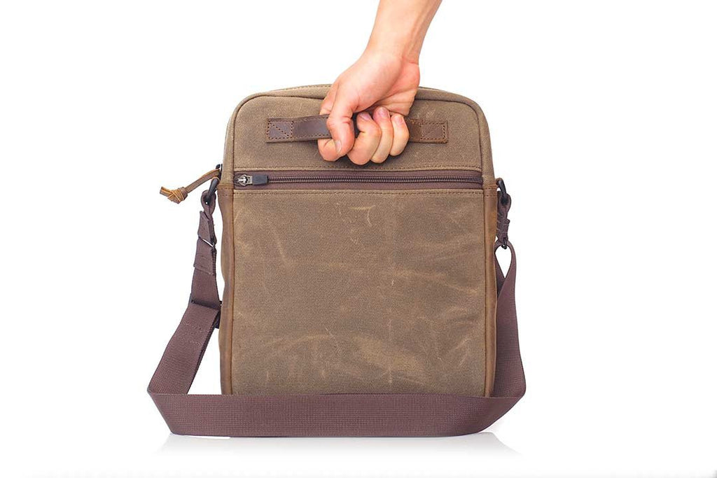 Includes sturdy leather handle