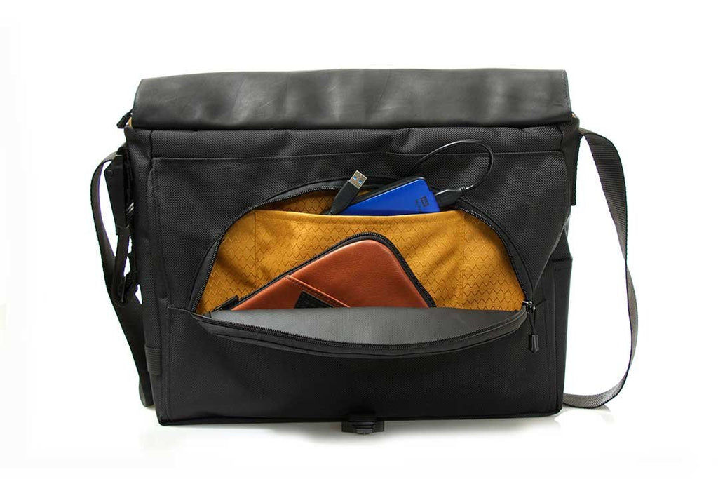 Half moon pocket for one-hand access