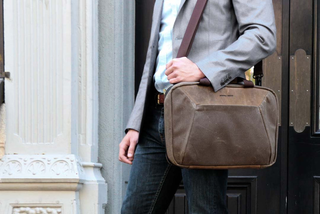 NEW! Zip Laptop Brief